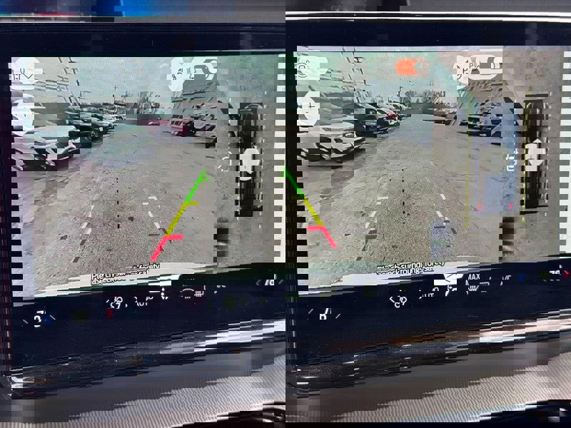 Used 2025 Ford Expedition Active image 23