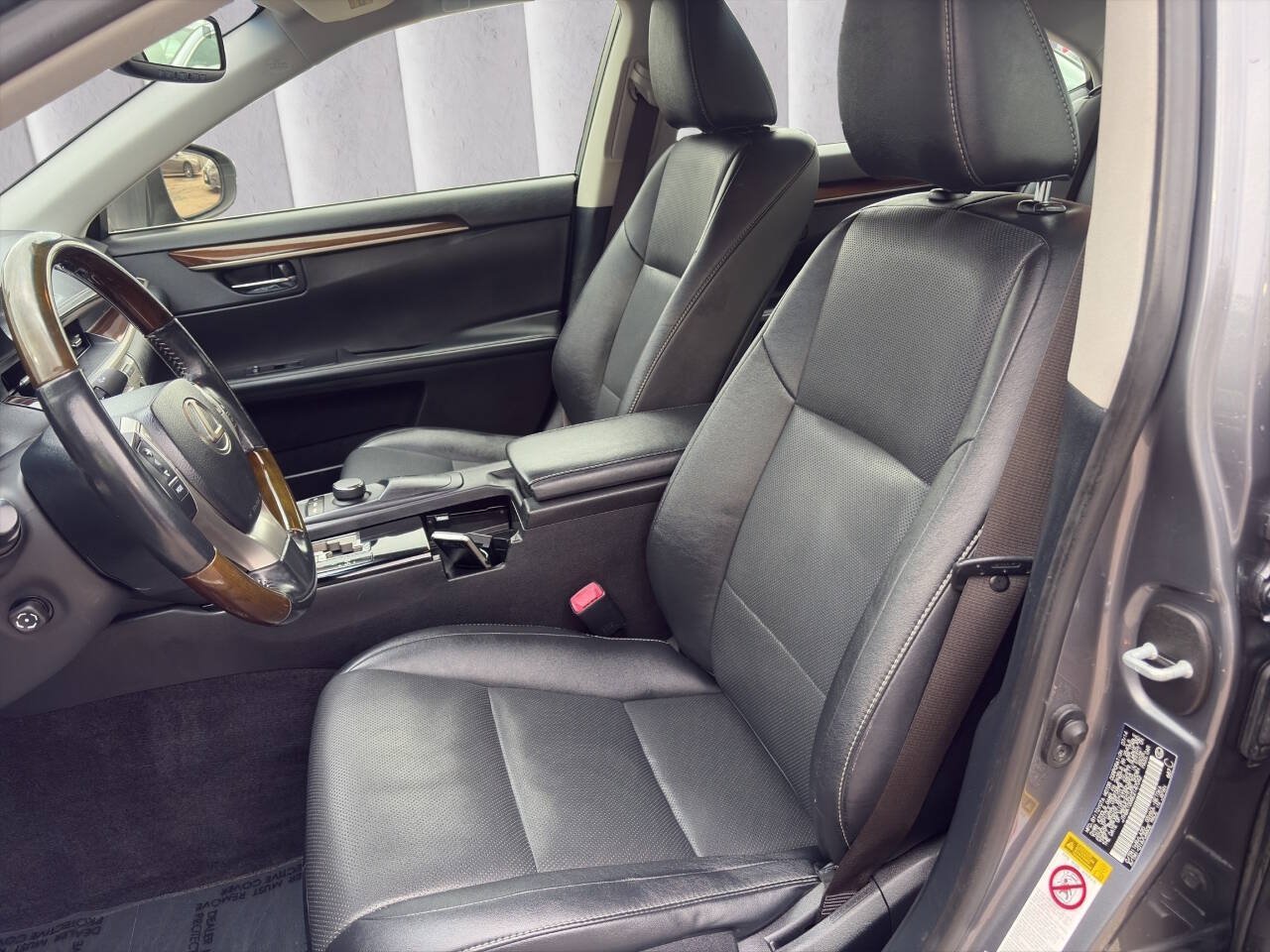 Used 2014 Lexus ES 350 w/ Premium Package FWD image 9