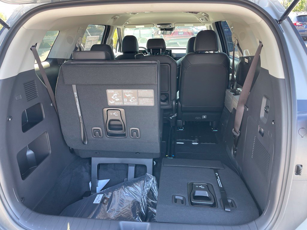 New 2027 Kia Carnival FWD image 27