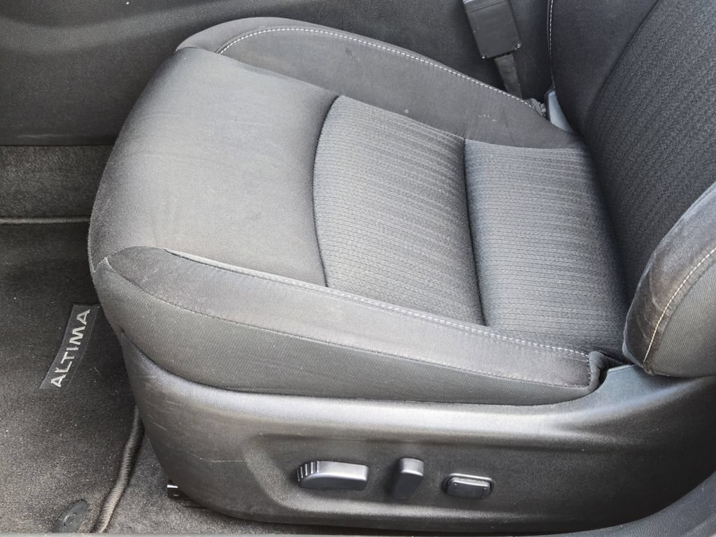 Used 2024 Nissan Altima 2.5 SV w/ SV Premium Package FWD image 26