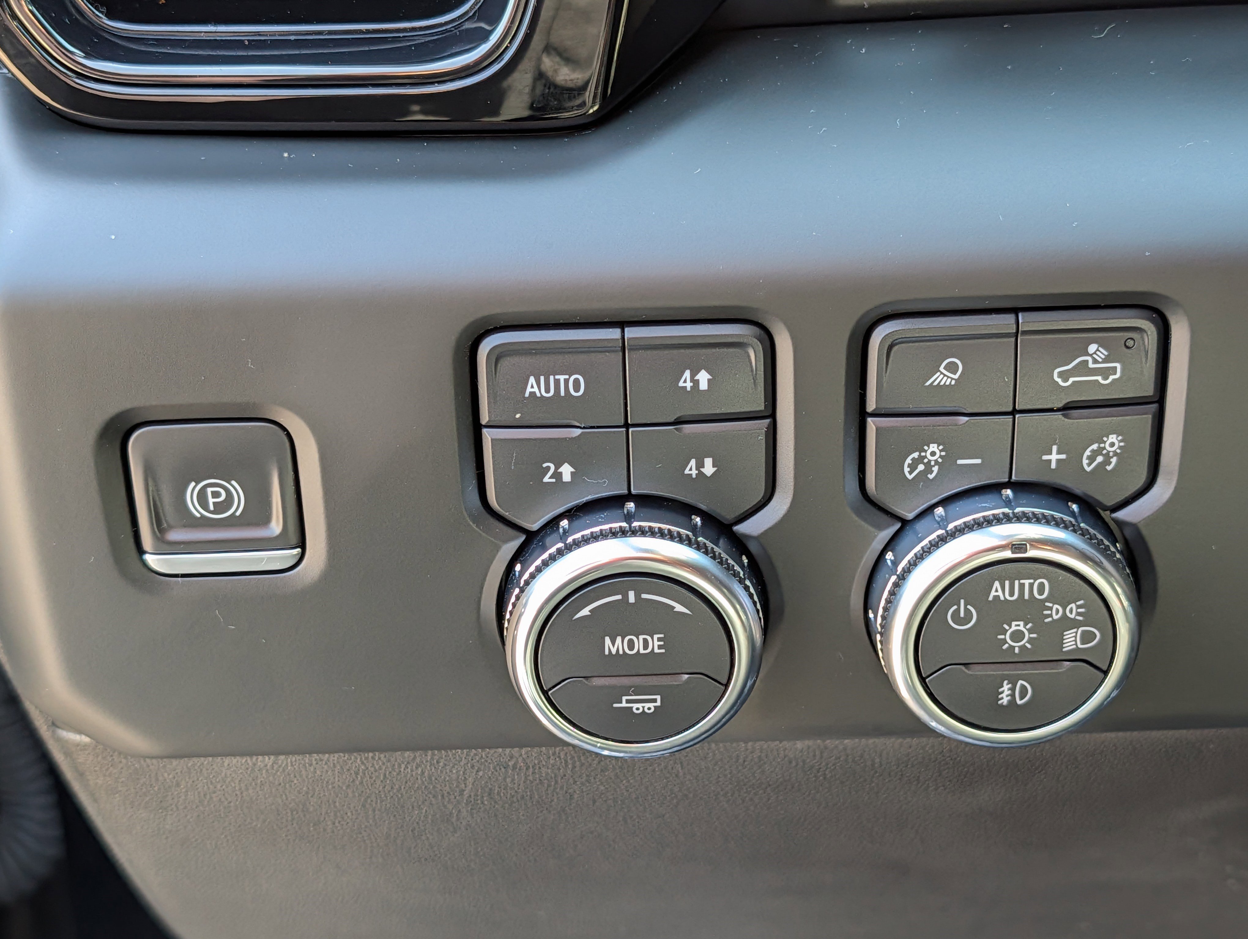 Used 2022 GMC Sierra 1500 AT4 w/ Technology Package image 22