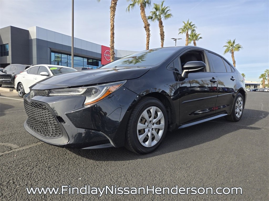 Used 2020 Toyota Corolla LE image 2