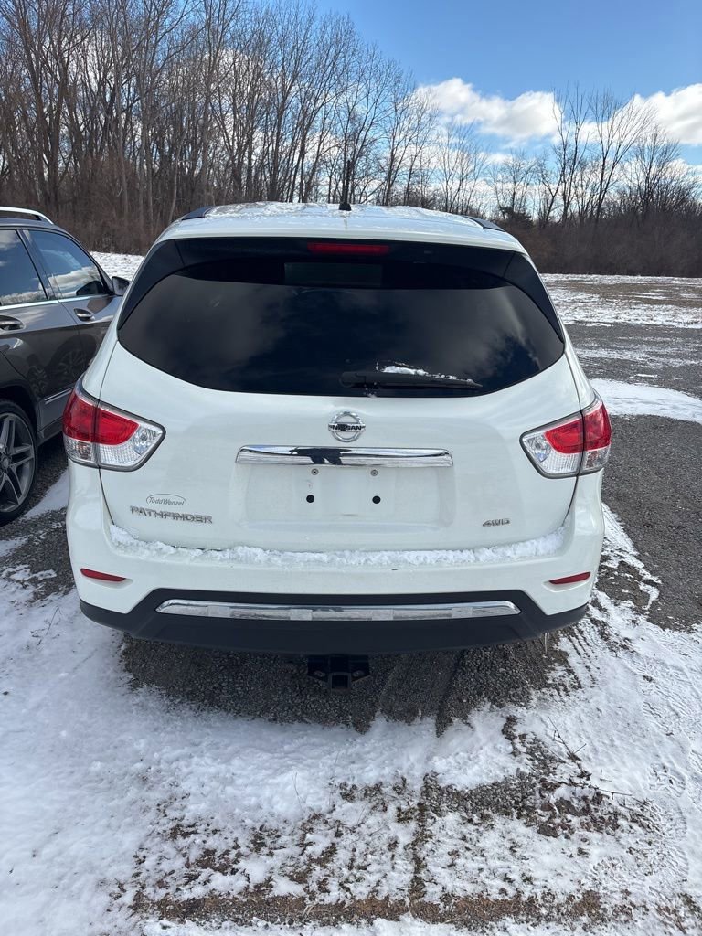 Used 2015 Nissan Pathfinder S image 5