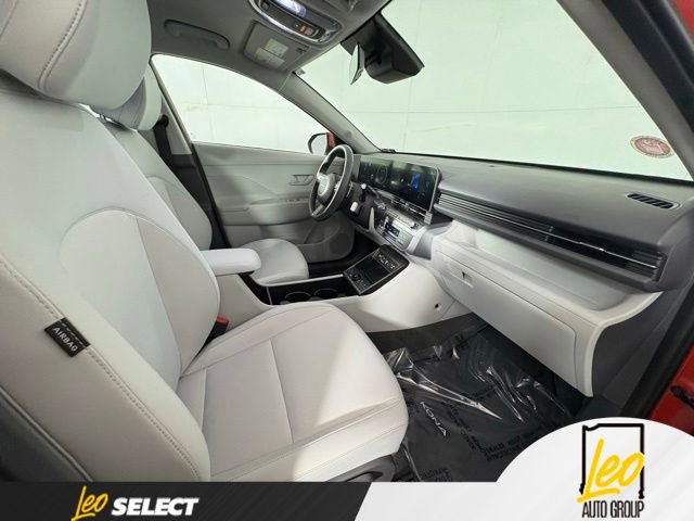 Used 2025 Hyundai Kona SEL AWD/4WD image 10