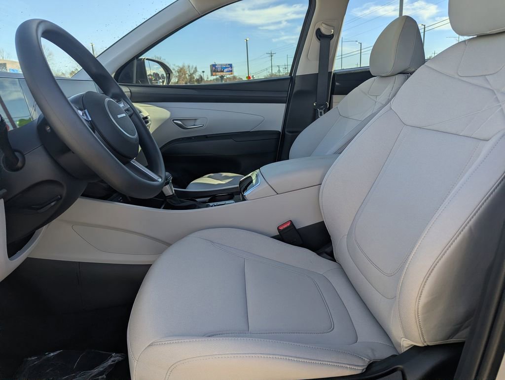 Certified 2026 Hyundai Tucson SE image 14
