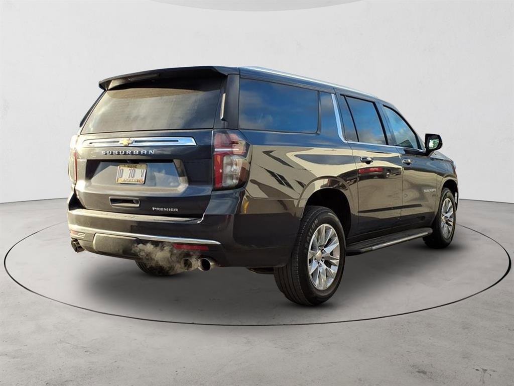 Used 2023 Chevrolet Suburban Premier image 5