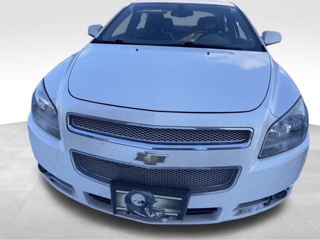 Used 2011 Chevrolet Malibu LTZ image 2