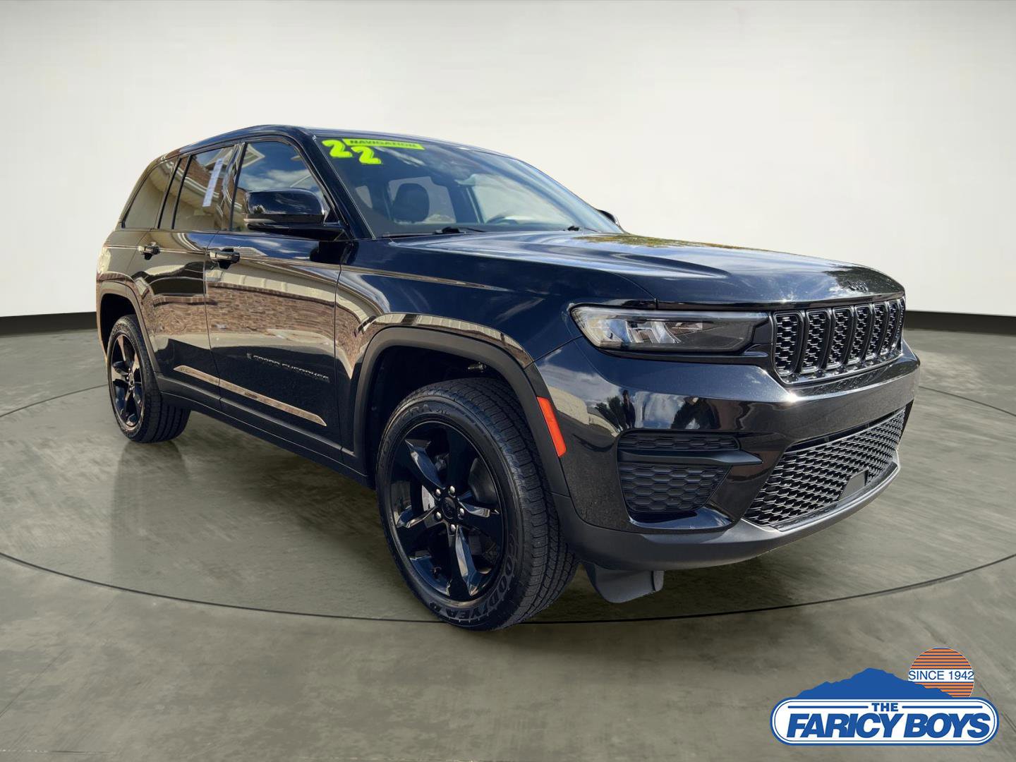 Used 2022 Jeep Grand Cherokee Altitude image 5