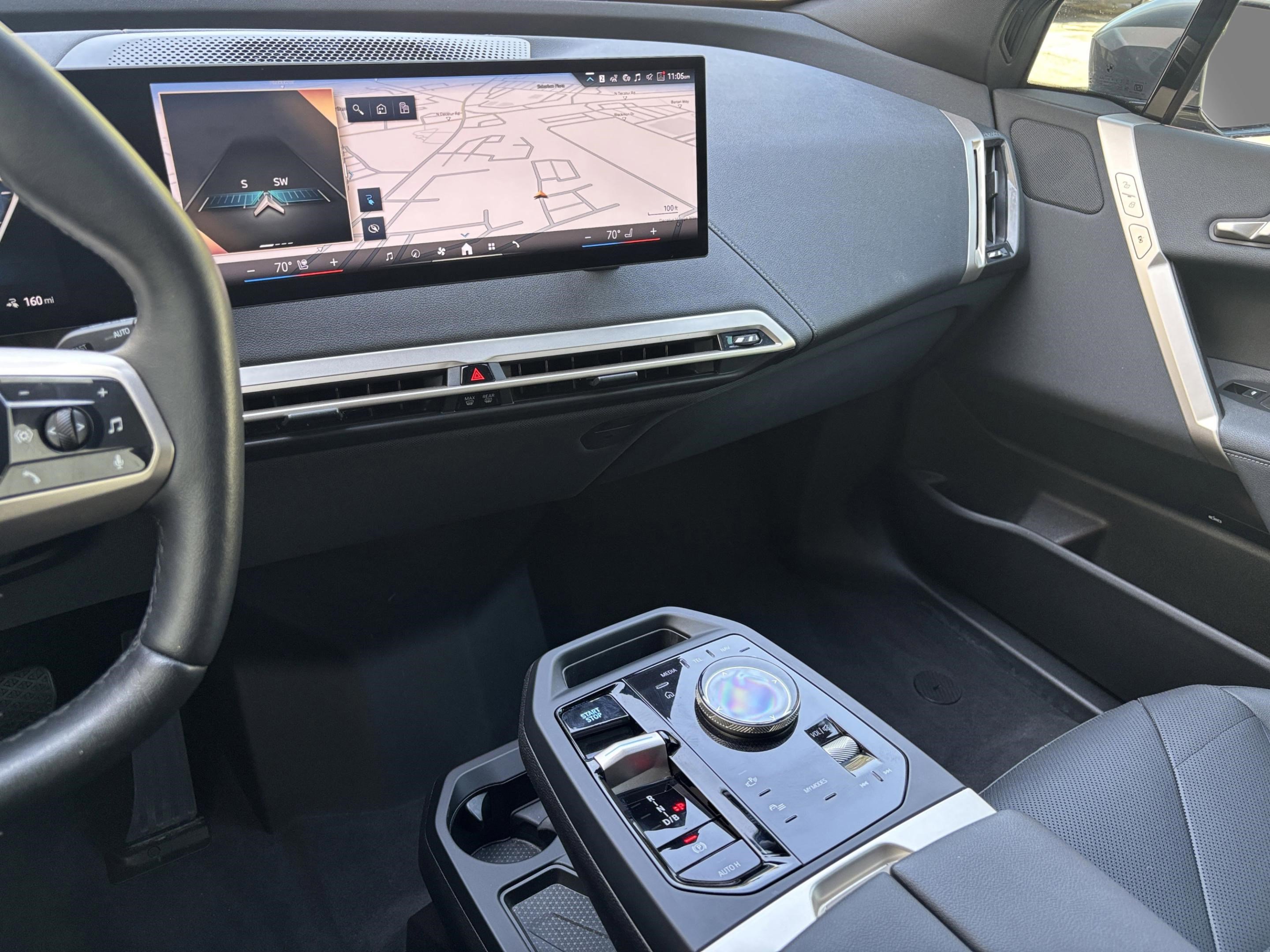 Used 2024 BMW iX xDrive50 AWD/4WD image 11