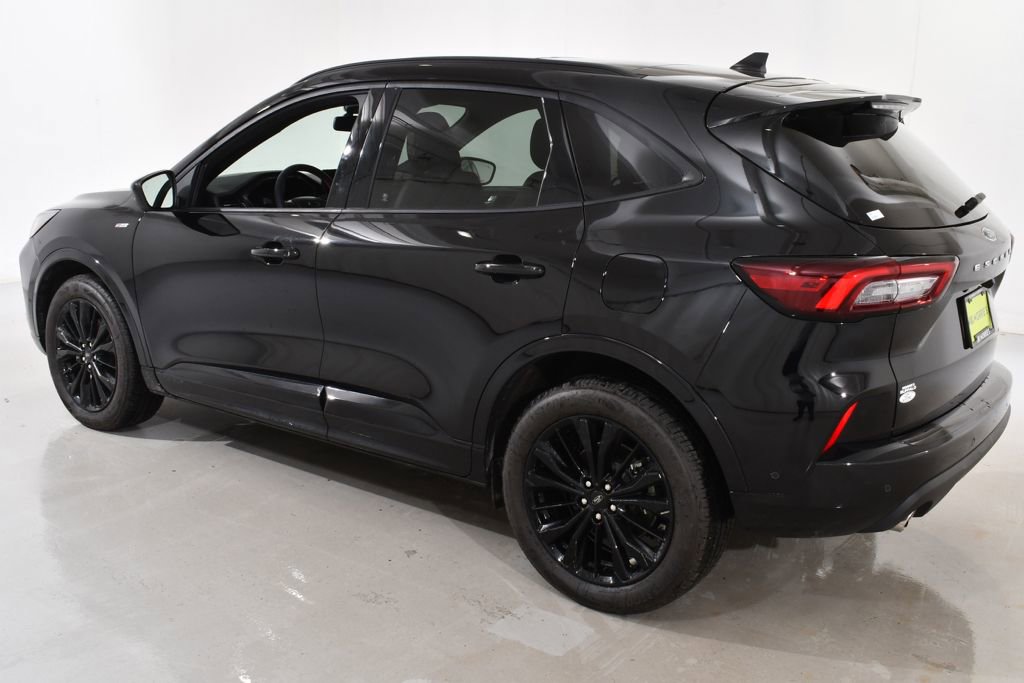 Used 2023 Ford Escape ST-Line Elite w/ Premium Technology Package image 15