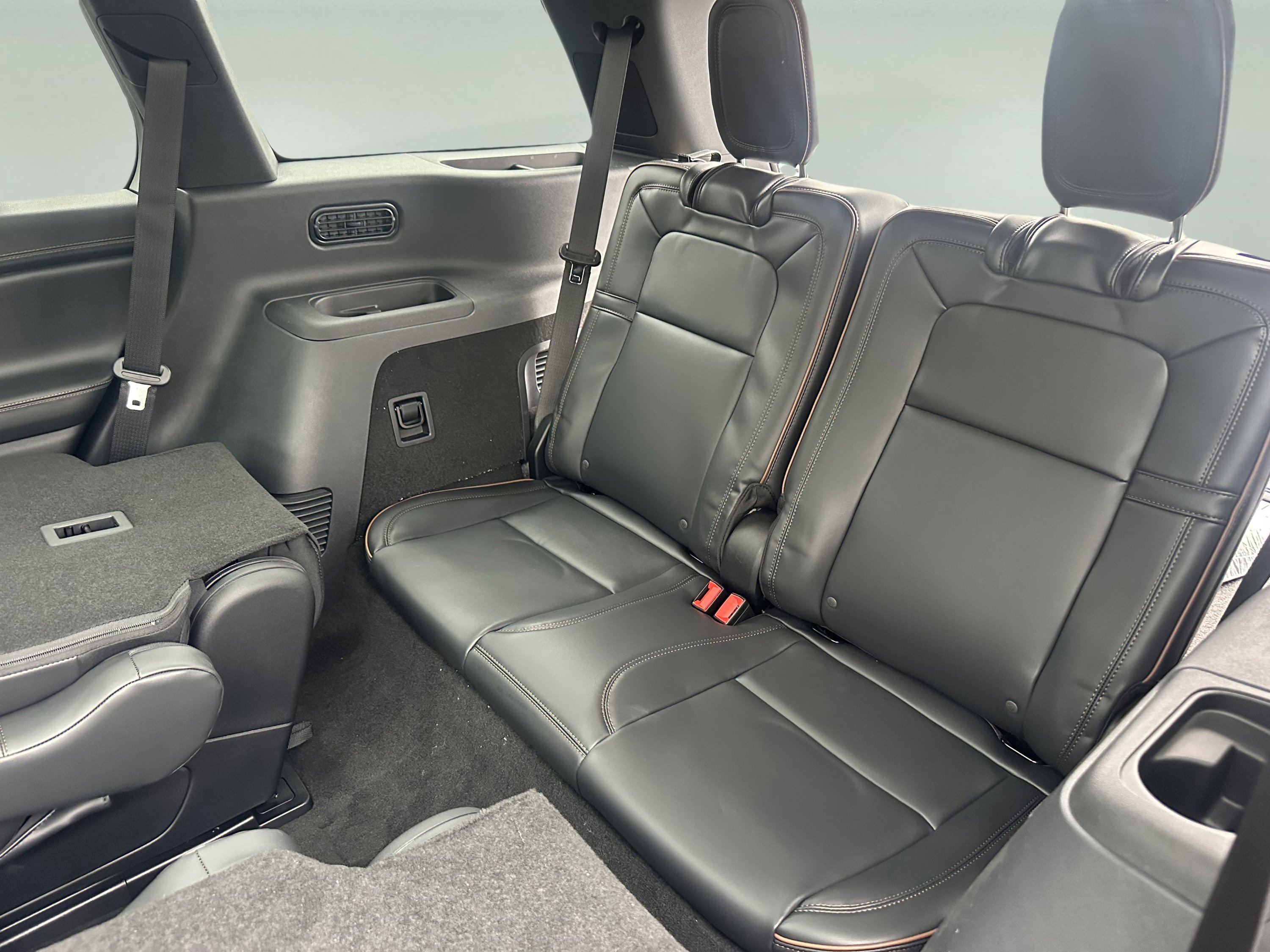 New 2025 Lincoln Aviator Black Label image 11