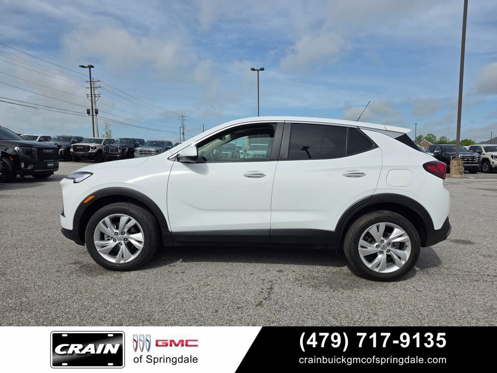 Used 2025 Buick Encore GX Preferred AWD/4WD image 4