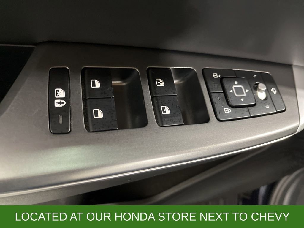 Used 2022 Kia EV6 Light image 12