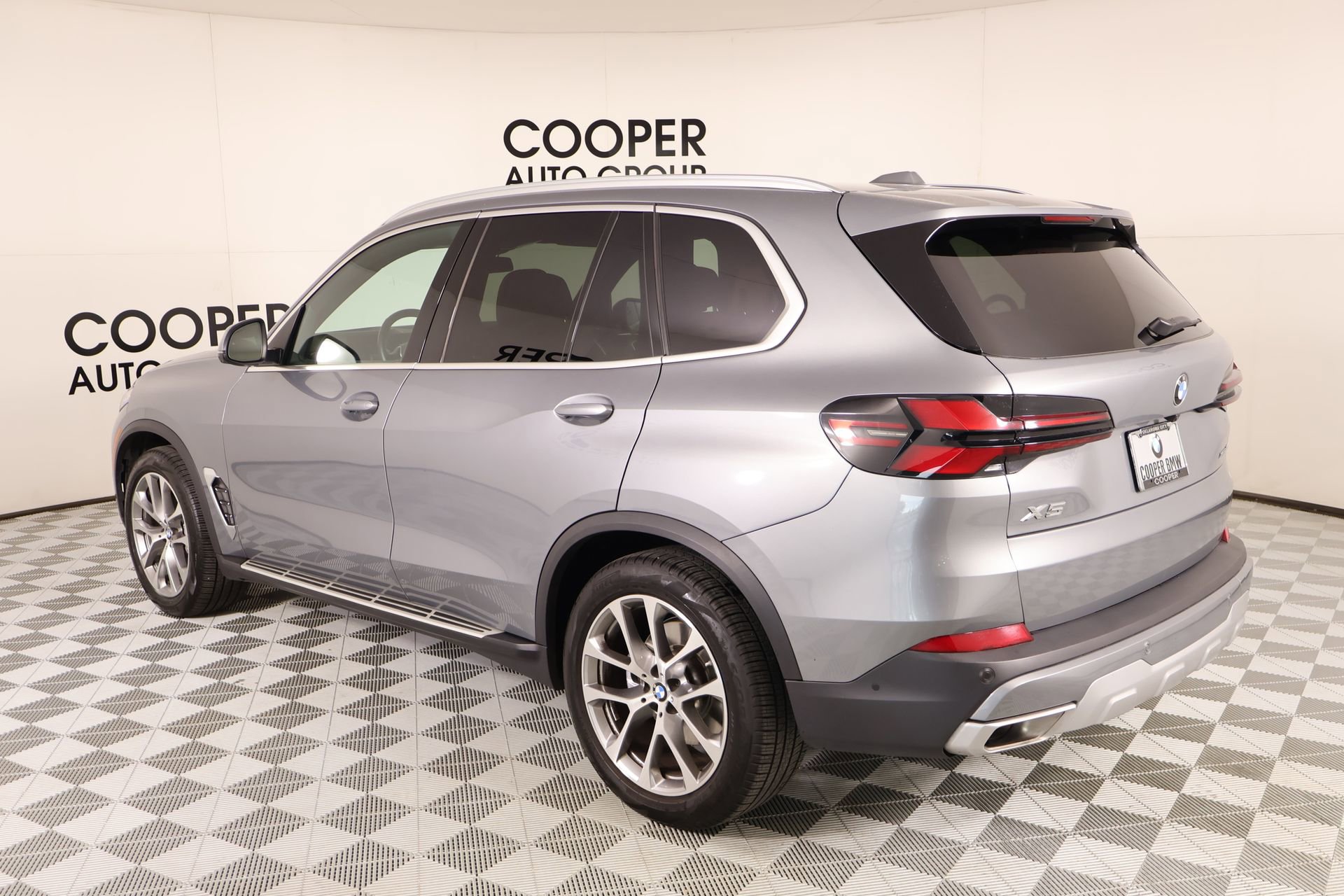 Used 2026 BMW X5 xDrive40i AWD/4WD image 24