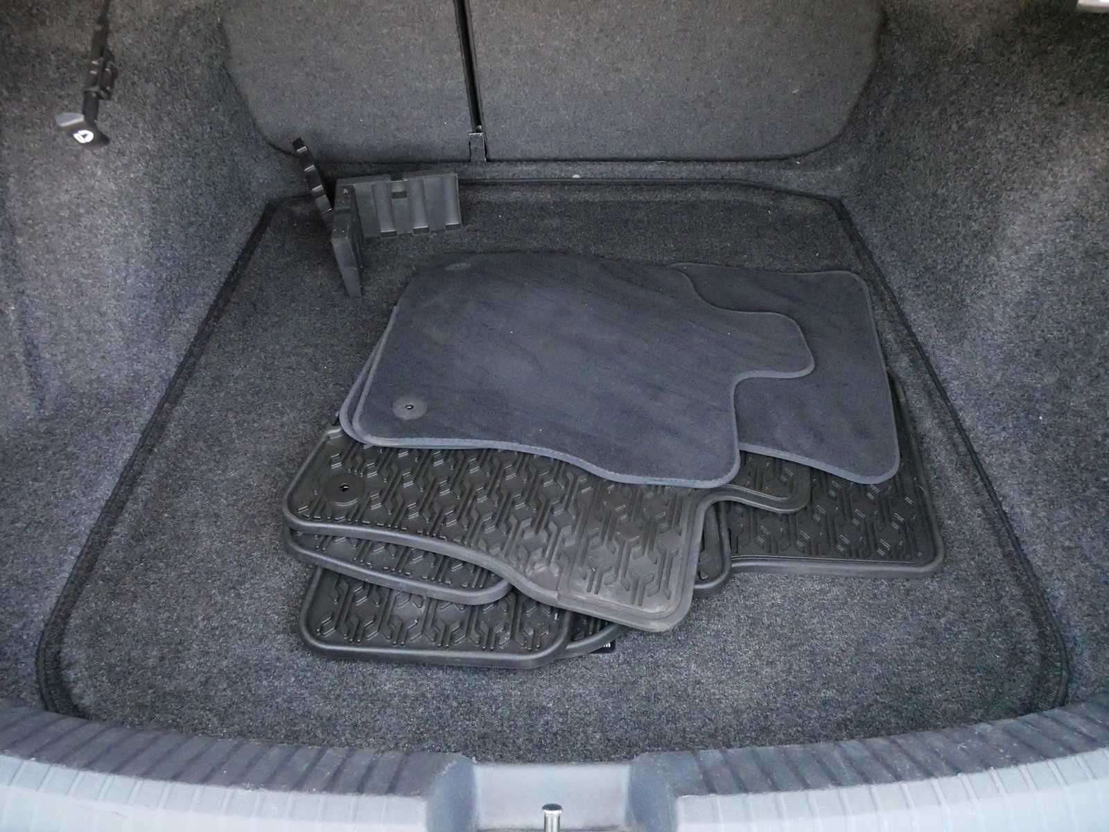 Certified 2020 Volkswagen Jetta S FWD image 18