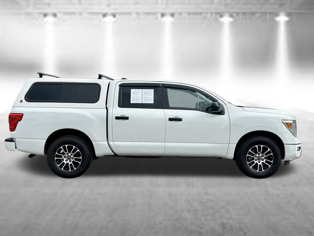 Certified 2023 Nissan Titan SV RWD image 5
