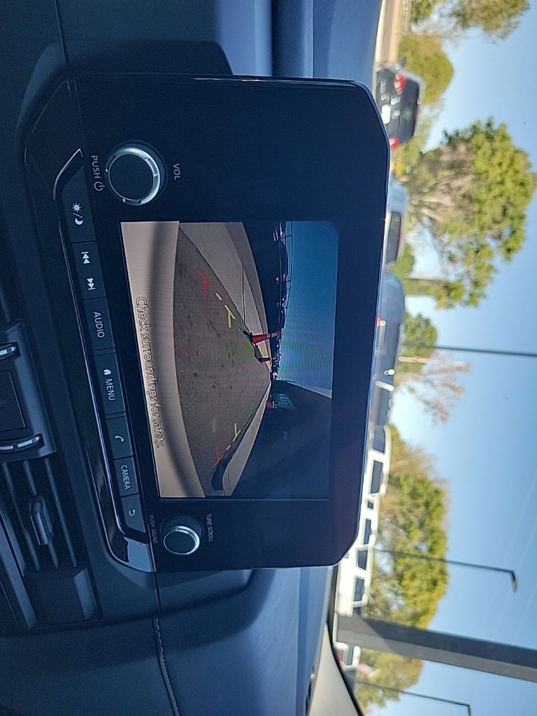 New 2025 Nissan Pathfinder S image 30