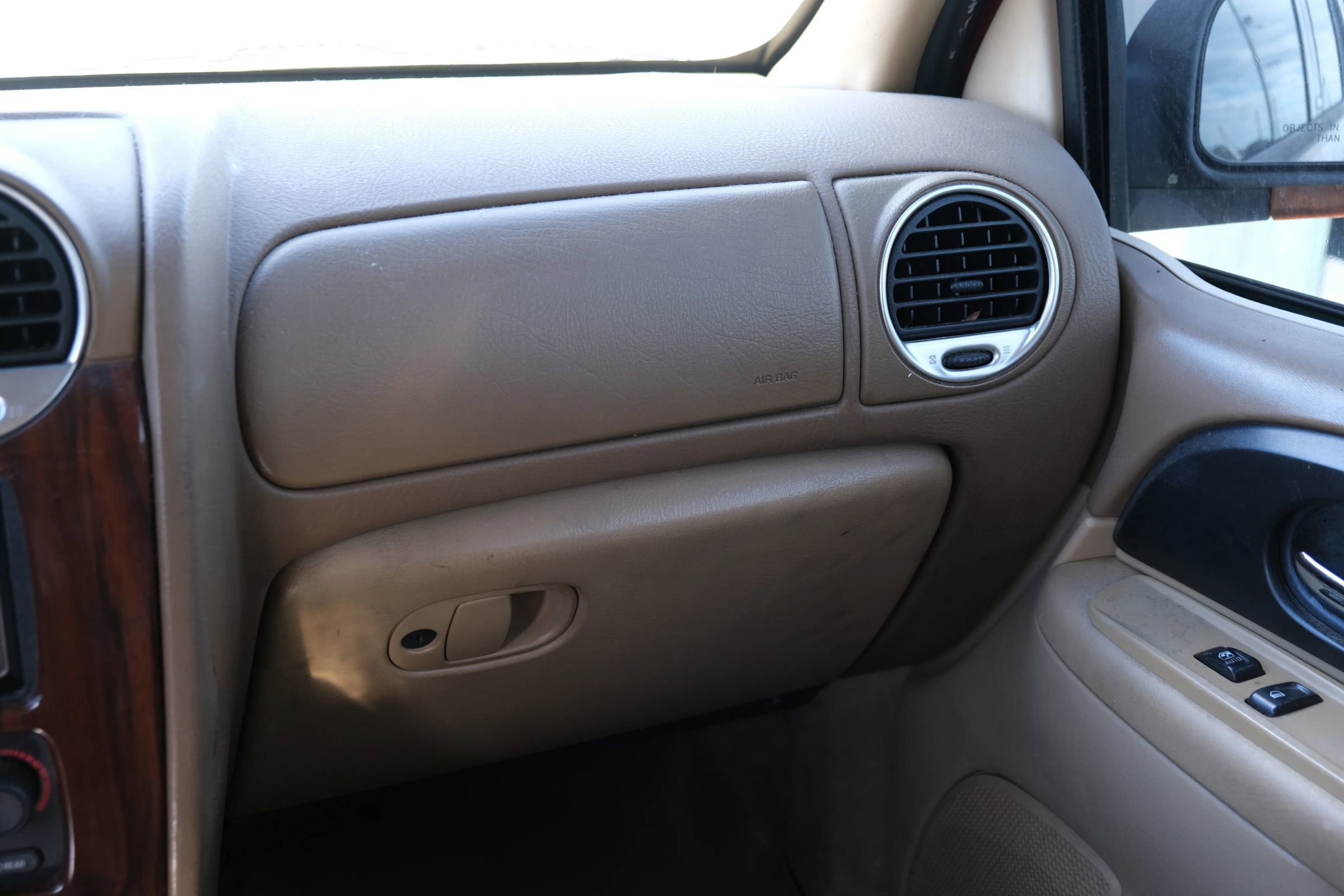 Used 2003 GMC Envoy SLT image 26