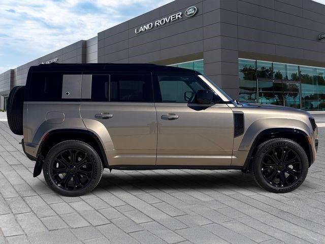 New 2026 Land Rover Defender 110 OCTA image 6