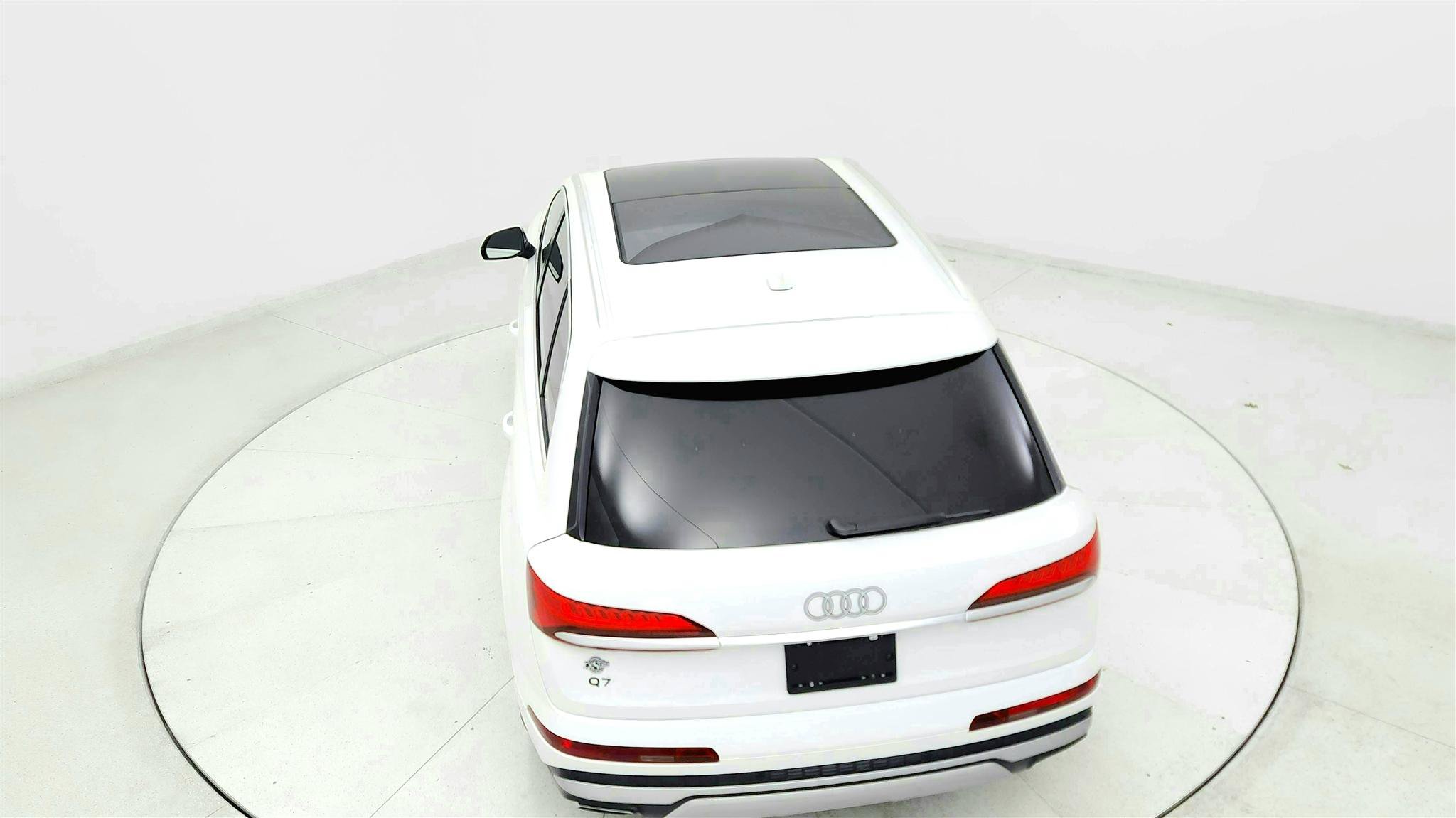 Used 2025 Audi Q7 3.0T Premium Plus AWD/4WD image 16
