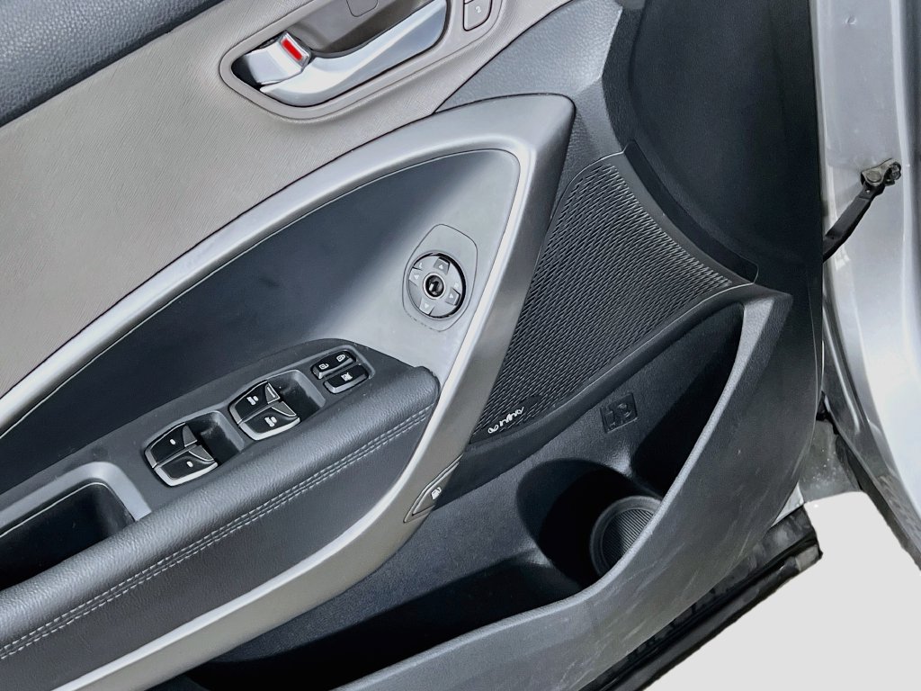 Used 2019 Hyundai Santa Fe XL AWD/4WD image 17