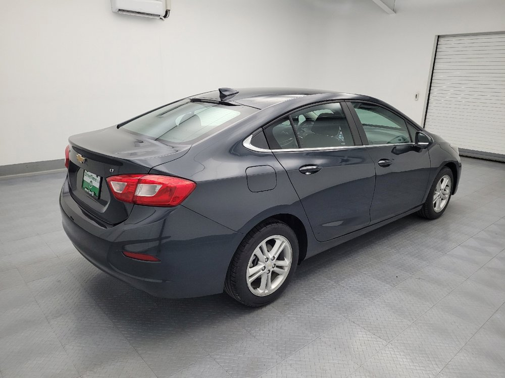 Used 2017 Chevrolet Cruze LT FWD image 10