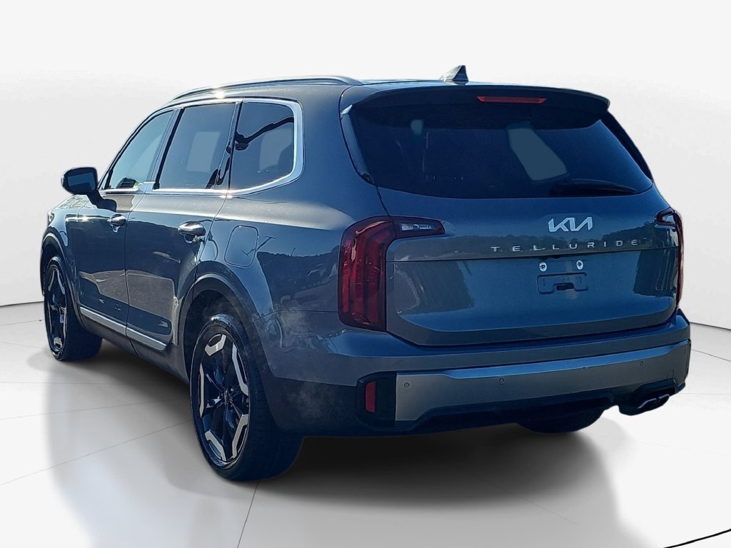 Used 2025 Kia Telluride S FWD image 8