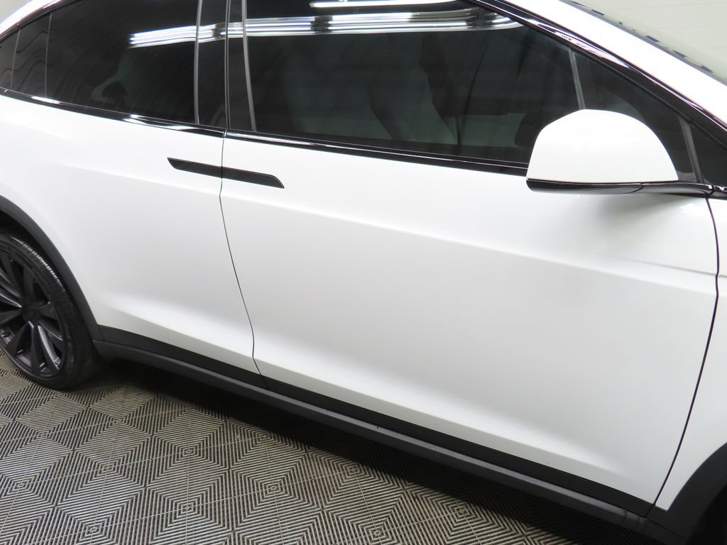 Used 2023 Tesla Model X image 37