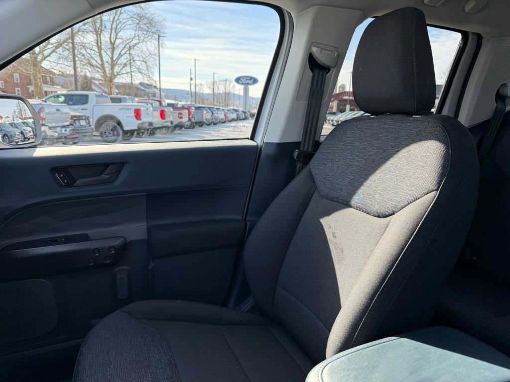 Used 2025 Ford Maverick XL w/ 4K Tow Package image 24