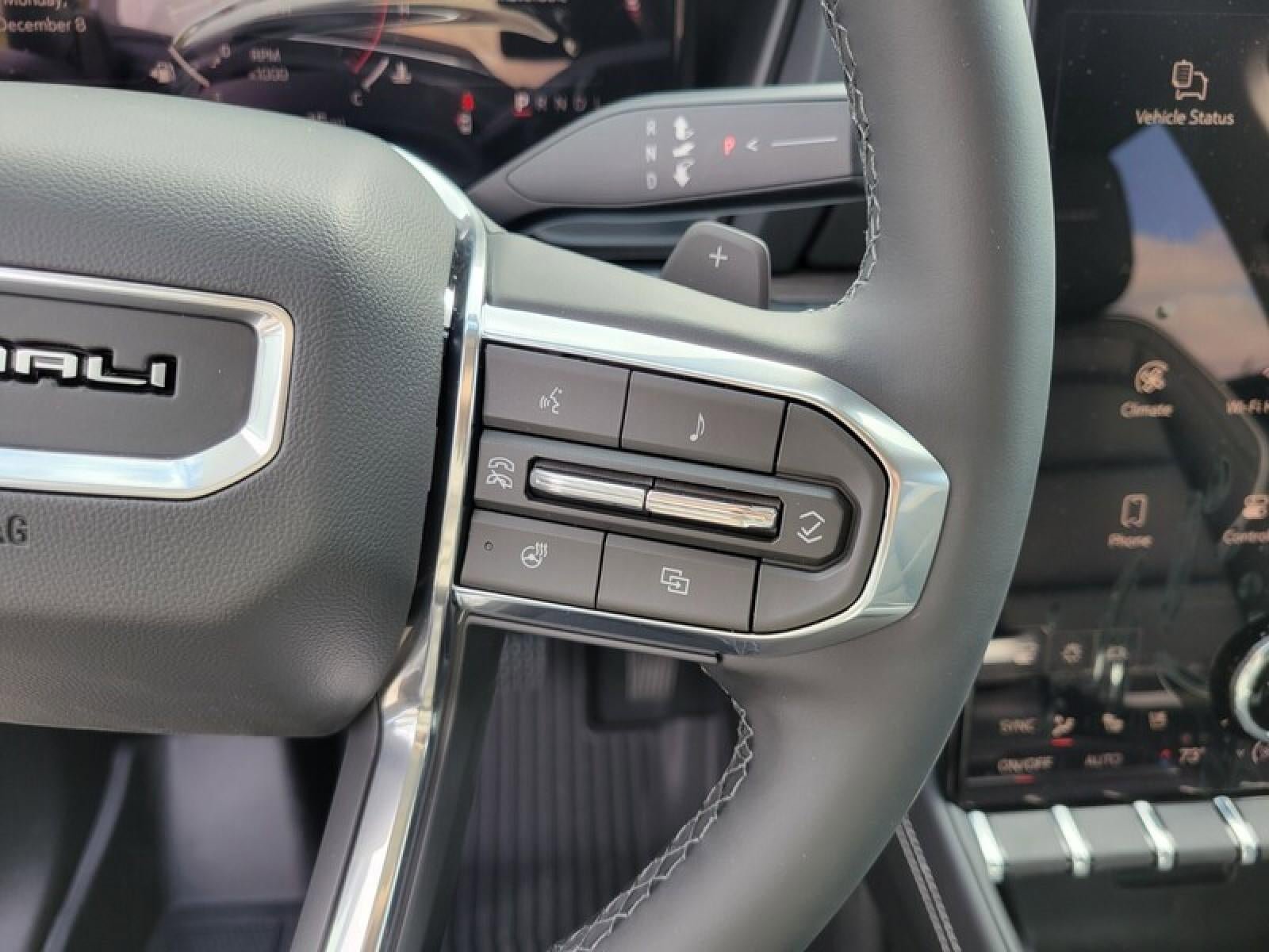 New 2026 GMC Terrain Denali w/ LPO, Floor Liner Package image 18