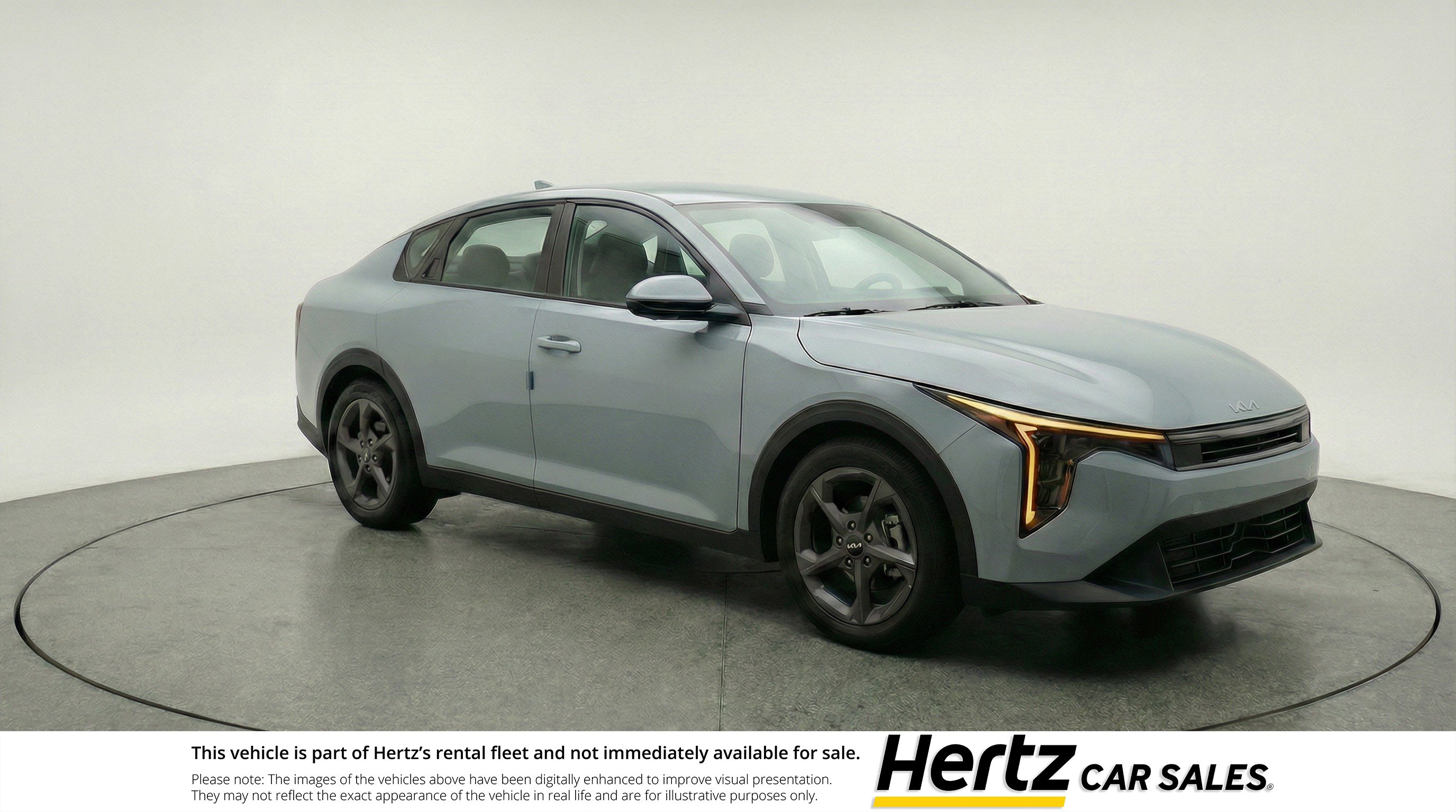 Used 2025 Kia K4 LXS image 1