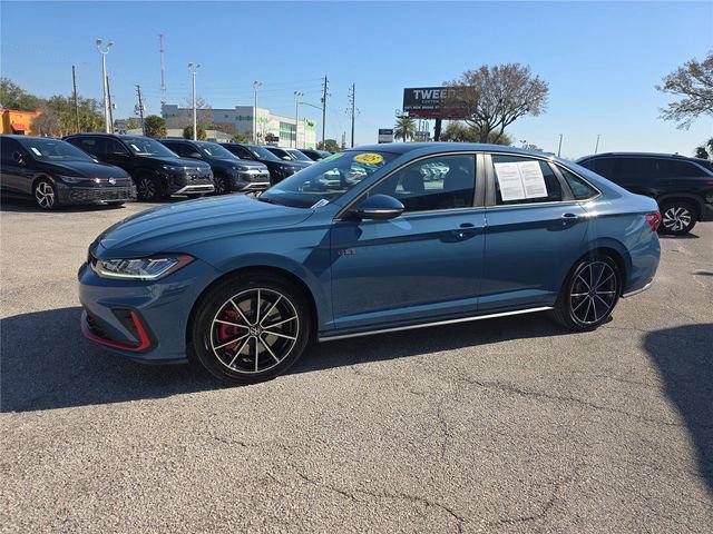 Used 2025 Volkswagen Jetta GLI Autobahn image 6