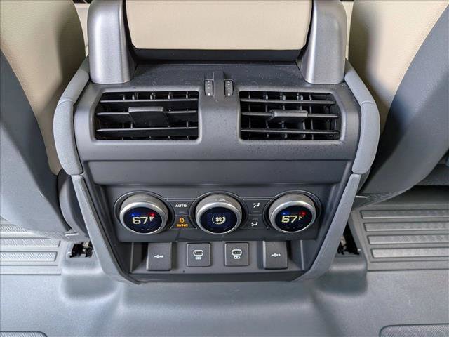 Used 2021 Land Rover Defender 110 SE image 18