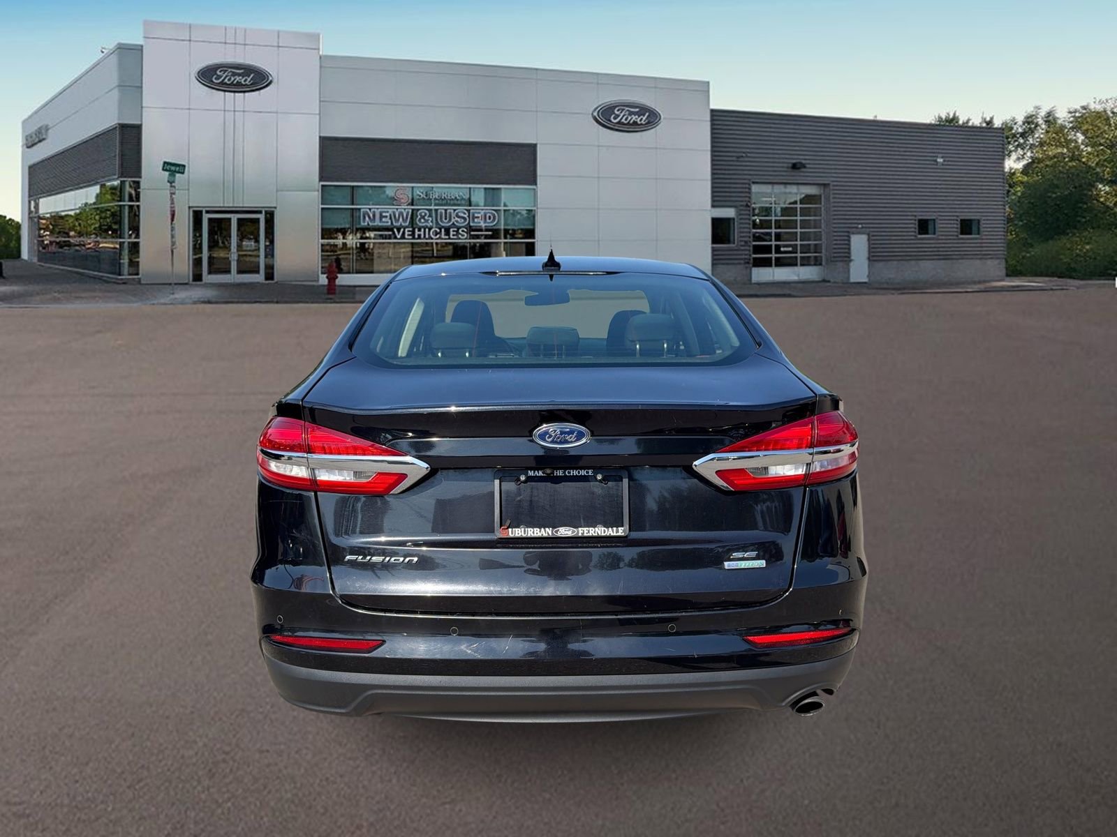 Used 2020 Ford Fusion SE FWD image 10