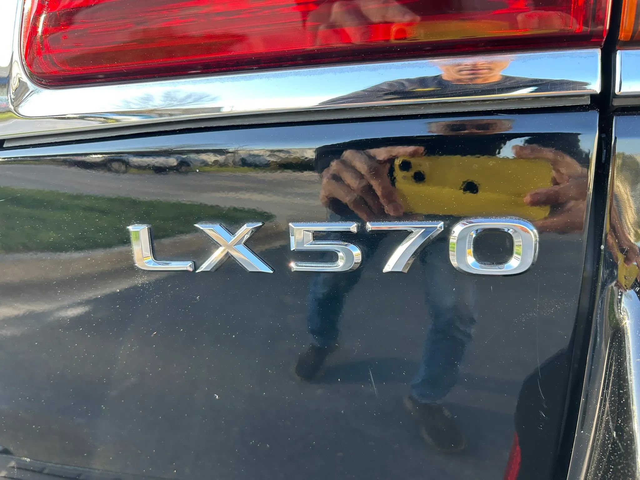 Used 2010 Lexus LX 570 LX 570 Sport Utility 4D image 5