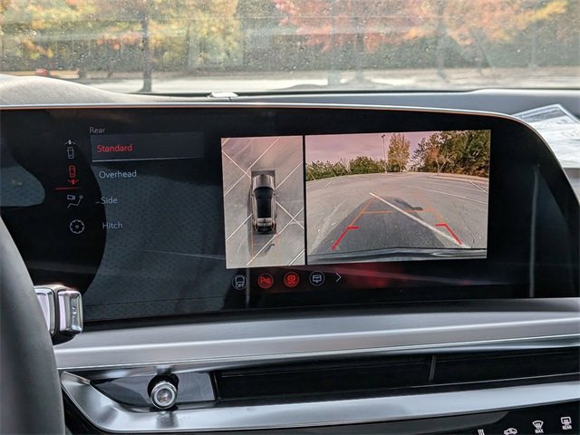 New 2026 Cadillac Lyriq V image 21