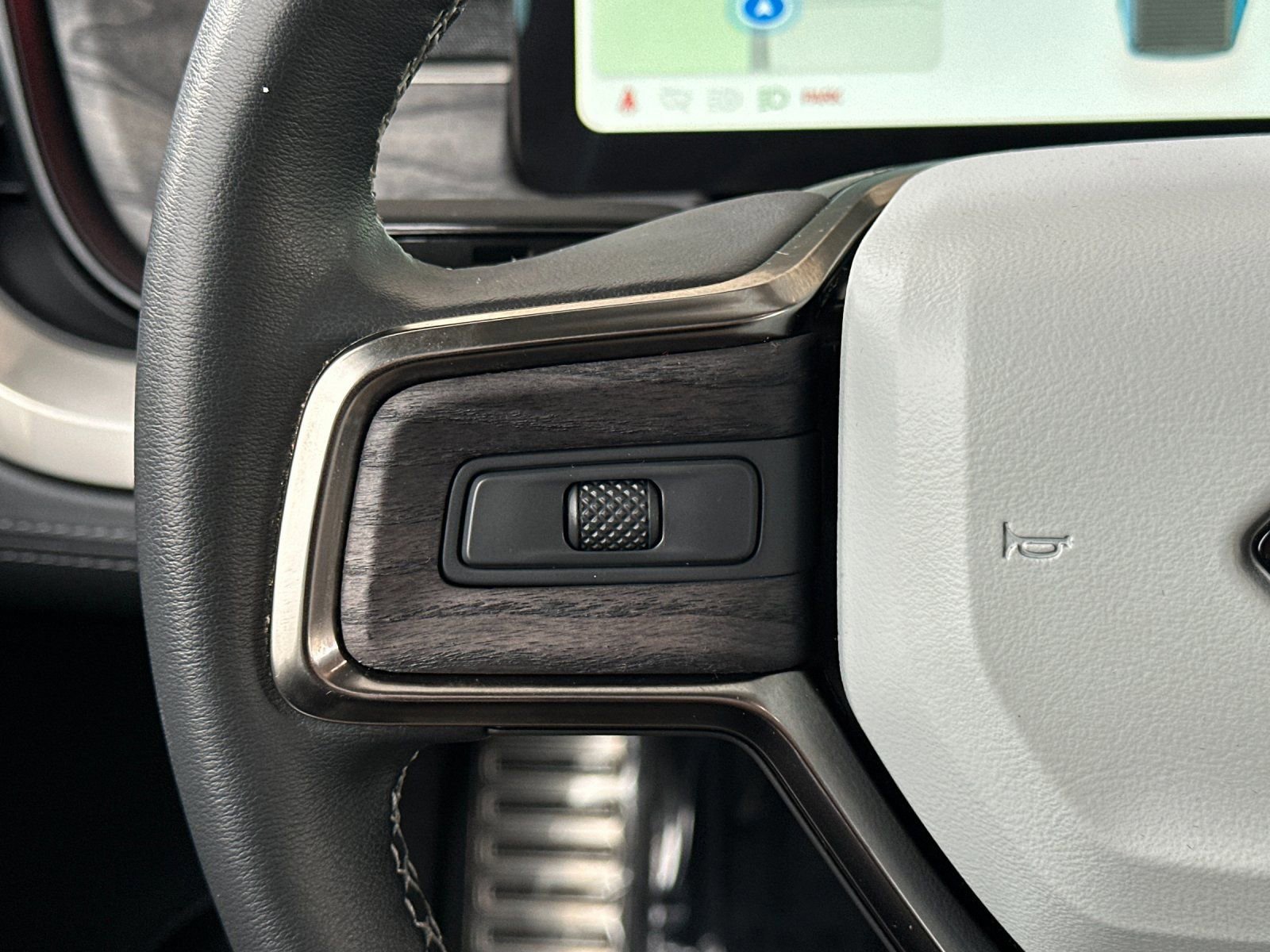 Used 2022 Rivian R1T Launch Edition image 26