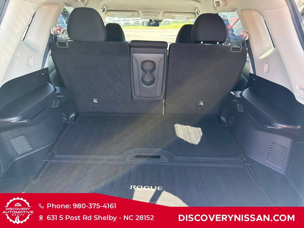 Certified 2019 Nissan Rogue SV w/ Premium Package FWD image 34