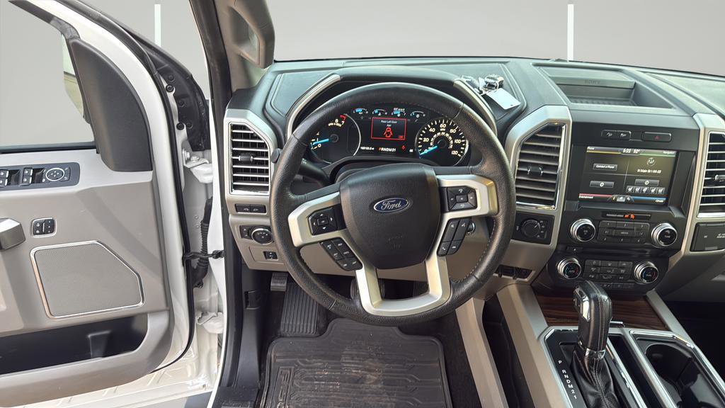 Used 2015 Ford F150 Lariat w/ Equipment Group 502A Luxury image 40