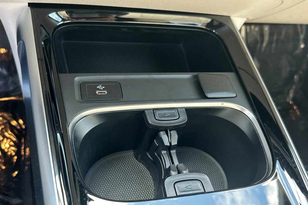 Certified 2026 Mercedes-Benz GLB 250 image 41