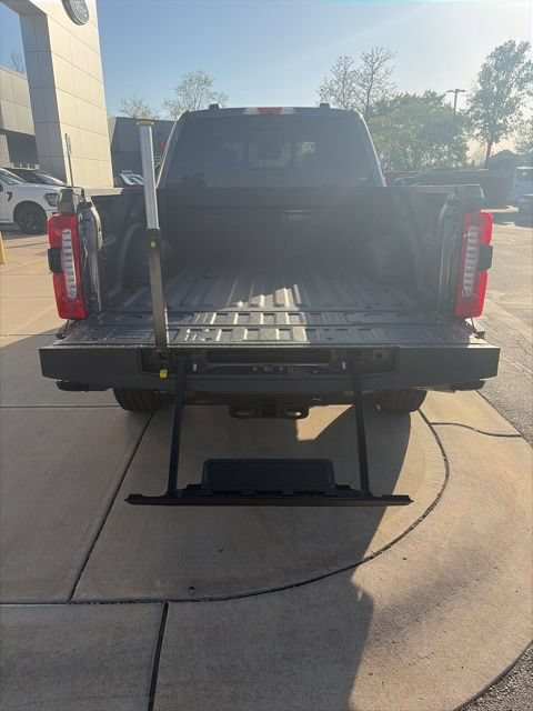 New 2026 Ford F350 Lariat w/ Black Appearance Package AWD/4WD image 16