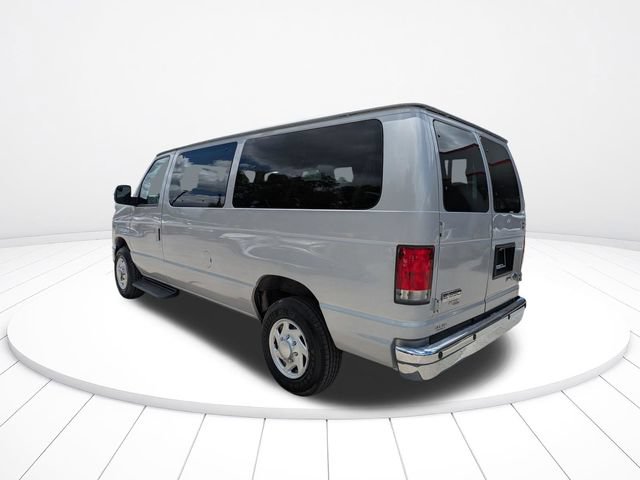 Used 2014 Ford E-350 and Econoline 350 XLT RWD image 6