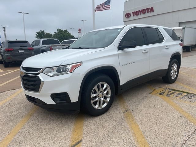 Used 2020 Chevrolet Traverse LS FWD image 1