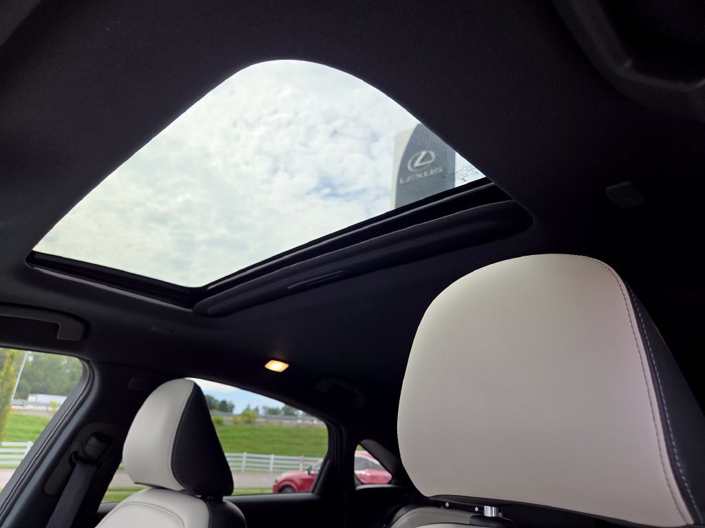 Used 2023 INFINITI QX55 Essential AWD/4WD image 8