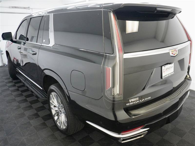 Used 2022 Cadillac Escalade ESV Premium Luxury AWD/4WD image 7