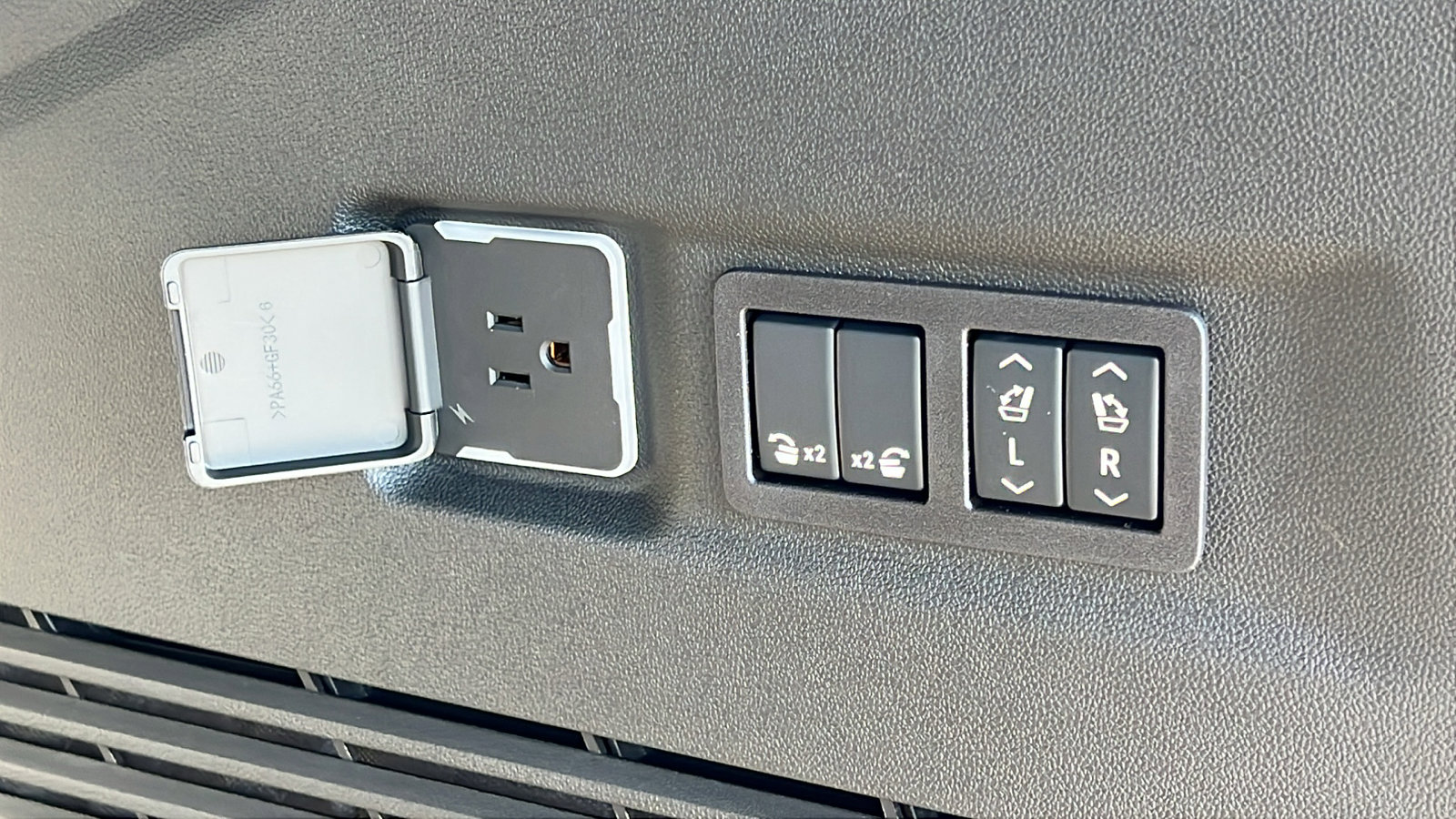 New 2026 Chevrolet Suburban High Country image 13