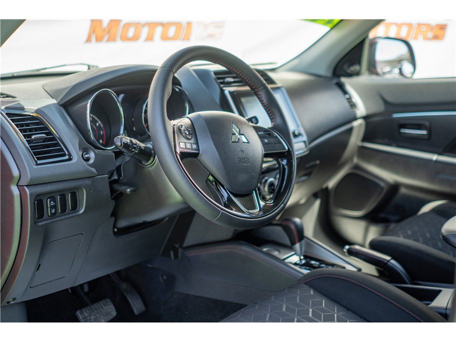 Used 2022 Mitsubishi Outlander Sport FWD image 12