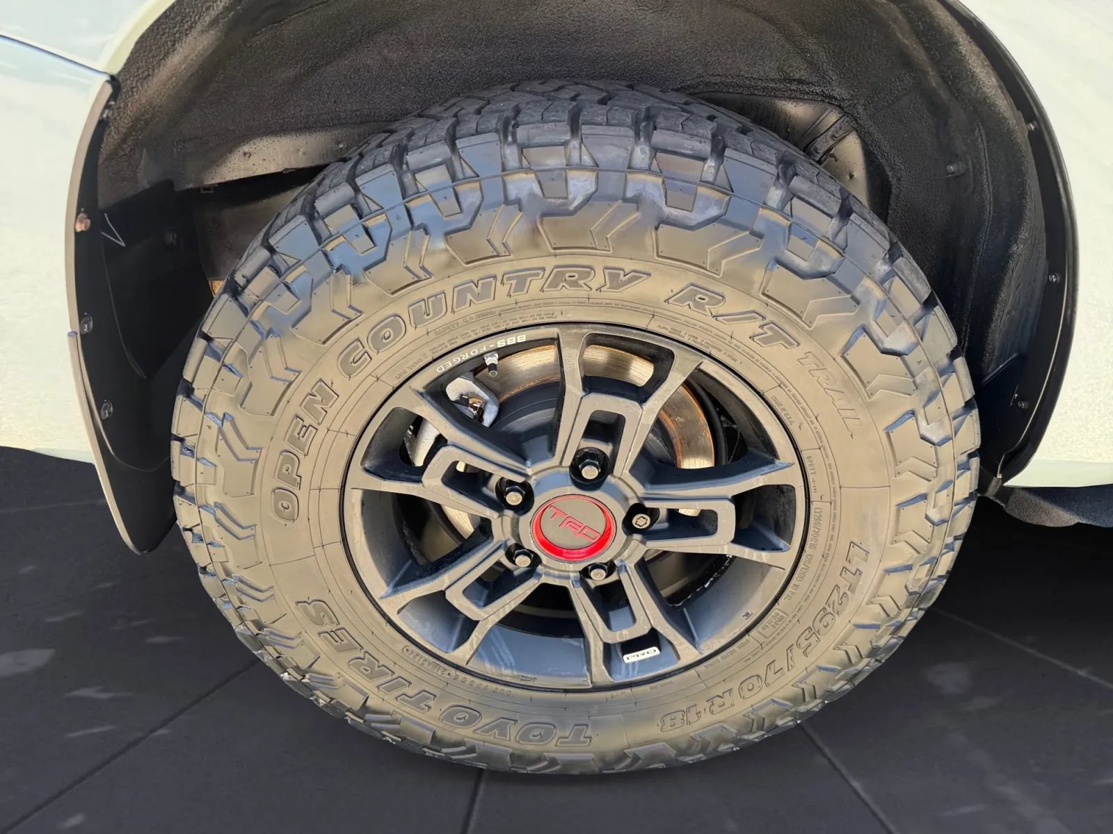 Used 2021 Toyota Sequoia TRD Pro AWD/4WD image 31