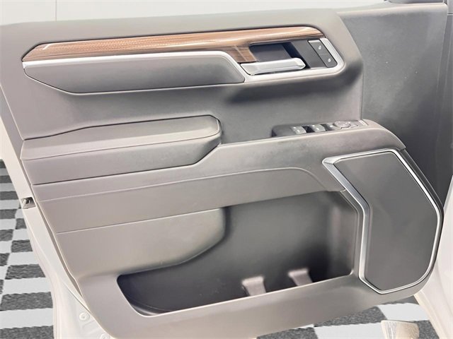 Used 2022 Chevrolet Silverado 1500 LT image 13