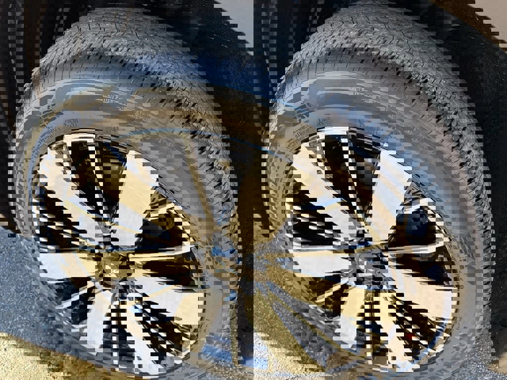 New 2025 Mitsubishi Outlander SE image 10